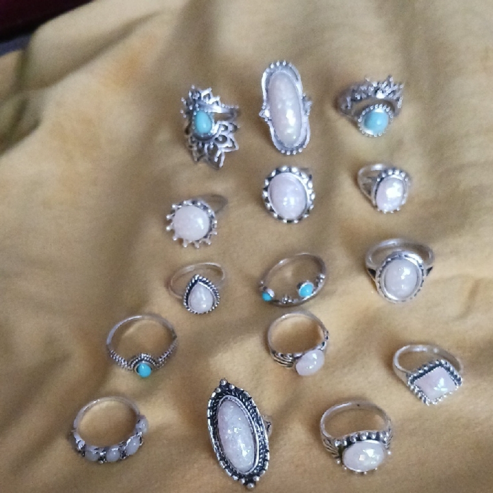 Elegant Silver Tones and Faux Turquoise And Faux Opal Ring Set